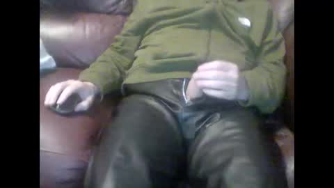 Snapshot of leatherpants68 chatting on October 1, 2025, 7:53 pm leatherpants68 online show from October 1, 2025, 7:53 pm