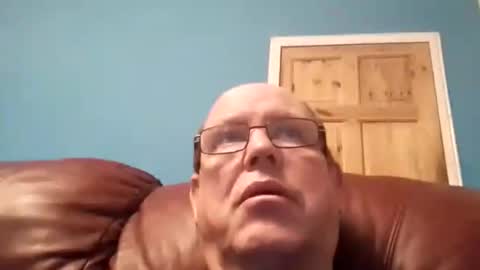 Snapshot of leatherpants68 chatting on November 30, 2025, 6:12 pm leatherpants68 online show from November 30, 2025, 6:12 pm