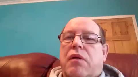 Snapshot of leatherpants68 chatting on December 15, 2025, 12:31 pm leatherpants68 online show from December 15, 2025, 12:31 pm