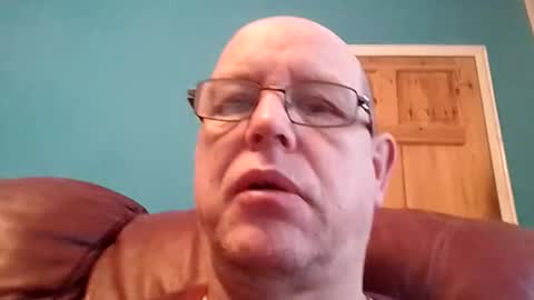 Snapshot of leatherpants68 chatting on January 8, 2026, 8:38 am leatherpants68 online show from January 8, 2026, 8:38 am