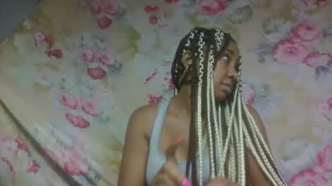 leatiana online show from April 22, 2026, 3:09 am