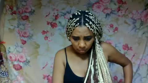leatianaa online show from June 15, 2026, 5:37 pm