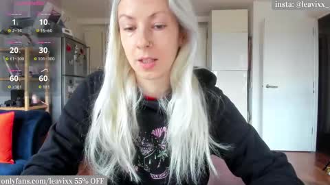 LeaVixx online show from October 23, 2025, 9:41 am