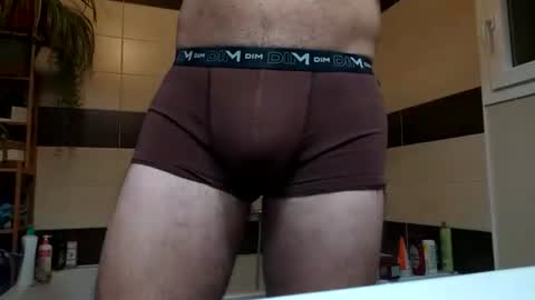 lebrun1985 online show from December 22, 2025, 5:59 am