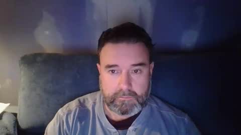 Snapshot of lecheare28 chatting on February 12, 2026, 4:57 pm lecheare28 online show from February 12, 2026, 4:57 pm