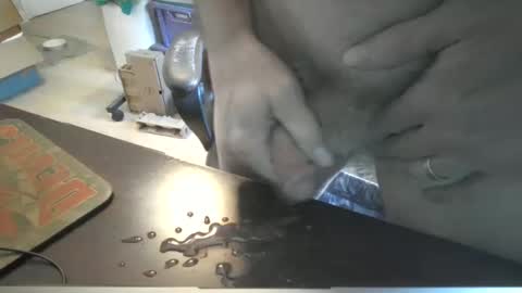 Snapshot of lee666wilson chatting on February 28, 2025, 5:04 pm Lee Wilson online show from February 28, 2025, 5:04 pm