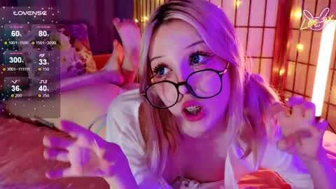 Lee ex online show from October 19, 2025, 4:07 pm