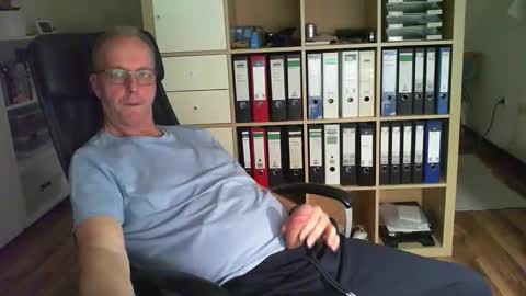 Dave online show from October 11, 2025, 4:27 pm