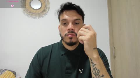 Snapshot of legolas_15 chatting on December 21, 2024, 1:26 am Alejandro online show from December 21, 2024, 1:26 am