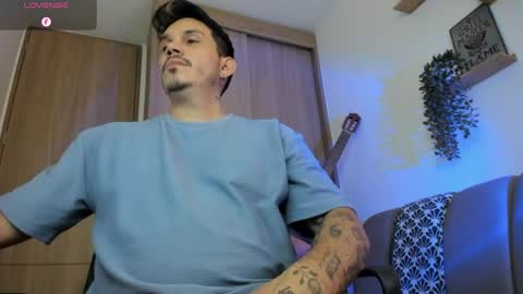 Alejandro online show from May 21, 2026, 11:23 pm
