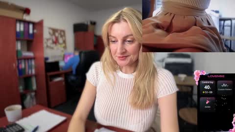 LegsLONG online show from January 3, 2025, 10:41 am