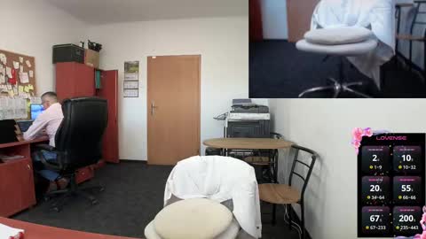 LegsLONG online show from February 11, 2025, 7:44 am