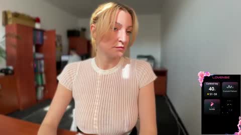 LegsLONG online show from March 10, 2025, 11:10 am