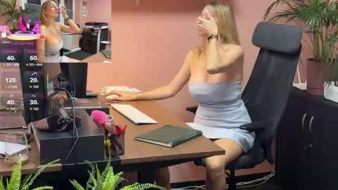 LegsLONG online show from October 10, 2025, 3:49 am