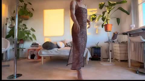legsylegsinton online show from May 25, 2026, 6:58 pm