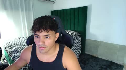 Snapshot of lei_77 chatting on February 14, 2026, 1:57 am Lei online show from February 14, 2026, 1:57 am