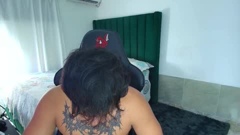 Snapshot of lei_77 chatting on February 20, 2026, 7:43 am Lei online show from February 20, 2026, 7:43 am