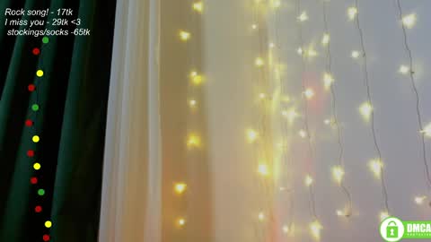 Snapshot of leia_bell chatting on May 22, 2026, 7:19 pm hey Im Leia and I love rock online show from May 22, 2026, 7:19 pm