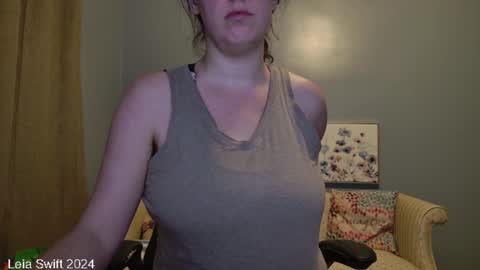 Leia Swift online show from December 9, 2024, 12:40 pm