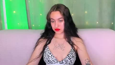leiawow online show from June 26, 2026, 2:05 am