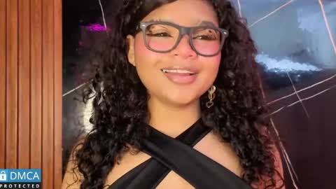 Snapshot of leidy_morales_ chatting on May 19, 2026, 11:05 am Leidy online show from May 19, 2026, 11:05 am