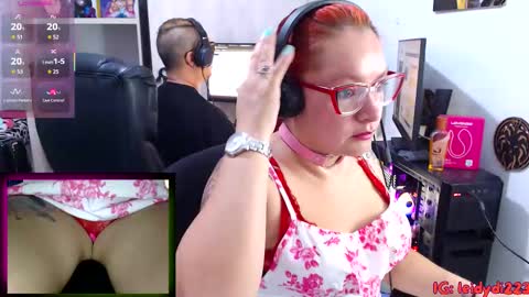 LeidyDi223 online show from October 13, 2025, 1:33 pm