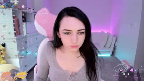 Leighla online show from October 27, 2025, 11:52 pm