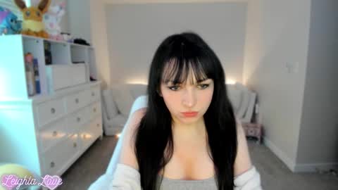 Leighla online show from January 5, 2026, 9:18 pm