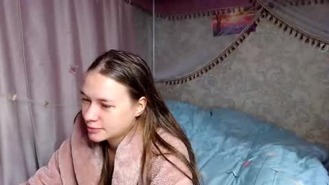Snapshot of leila_bambi chatting on December 21, 2025, 6:59 pm leila_bambi online show from December 21, 2025, 6:59 pm