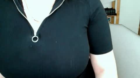 Leila online show from September 21, 2025, 9:22 am