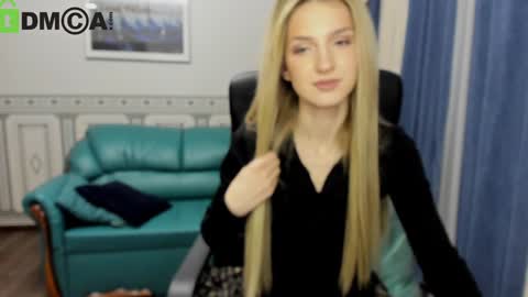 Snapshot of leila_morriss chatting on December 15, 2024, 1:57 am Leila Morriss online show from December 15, 2024, 1:57 am