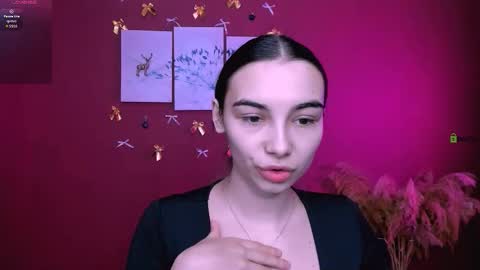 Snapshot of leila_viper_ chatting on January 6, 2026, 7:28 pm leila_viper_ online show from January 6, 2026, 7:28 pm