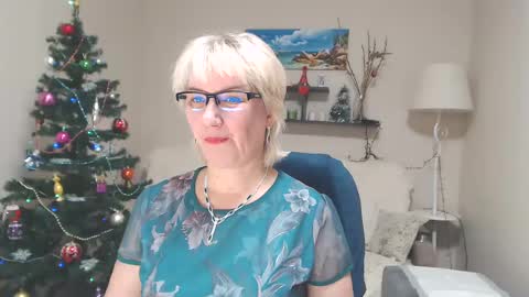 Leila Kinky online show from December 20, 2024, 6:29 am