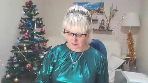 Leila Kinky online show from January 12, 2025, 7:53 am