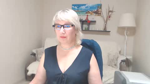 Leila Kinky online show from February 22, 2025, 9:01 am
