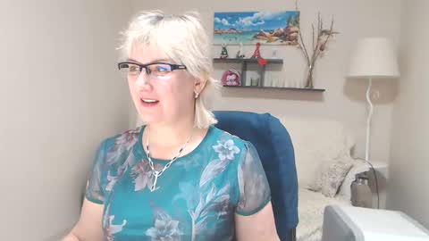 Leila Kinky online show from February 23, 2025, 8:17 am