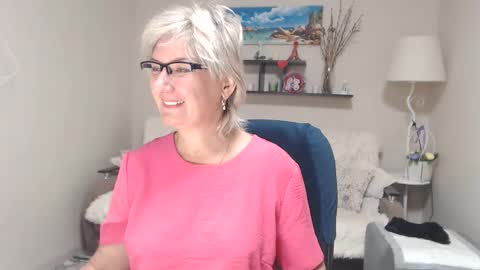 Leila Kinky online show from September 26, 2025, 2:26 am