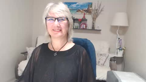 Leila Kinky online show from October 4, 2025, 5:38 am