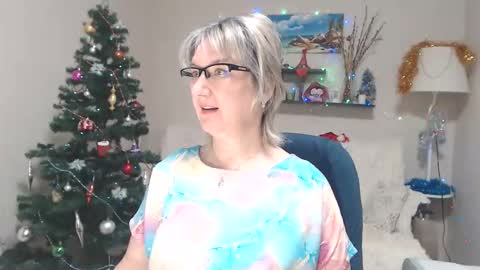 Leila Kinky online show from December 17, 2025, 5:24 am