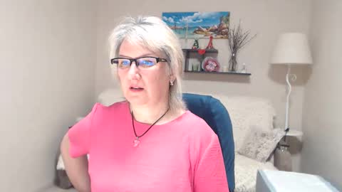 Snapshot of leilamays chatting on May 7, 2026, 4:29 am Leila Kinky online show from May 7, 2026, 4:29 am