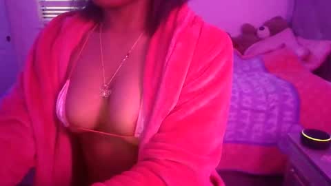 leilanilover online show from December 5, 2025, 12:52 am