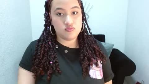 Snapshot of leilaprettysex chatting on February 9, 2026, 12:20 pm leilaprettysex online show from February 9, 2026, 12:20 pm