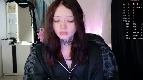 Snapshot of lein_bone chatting on June 22, 2026, 12:35 am Lein online show from June 22, 2026, 12:35 am