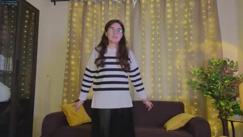 Luna online show from September 21, 2025, 6:59 am