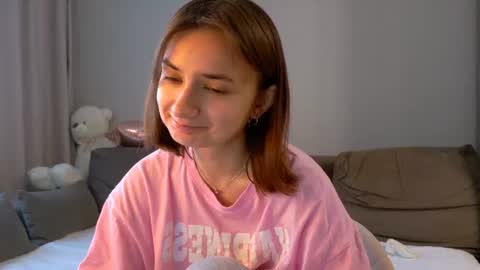 Snapshot of lelia_vibe chatting on July 5, 2026, 4:19 am Lelia online show from July 5, 2026, 4:19 am
