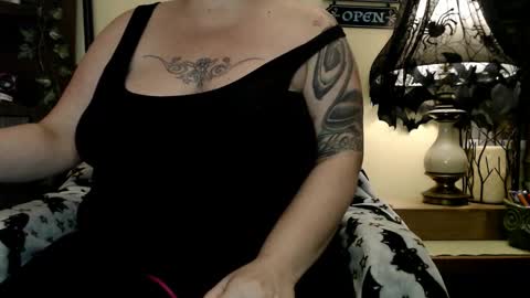 Lelu Fallas online show from March 5, 2025, 7:27 am