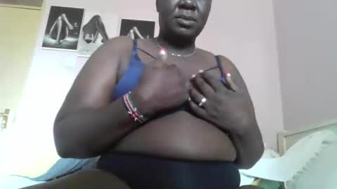 Snapshot of lemon_girl90 chatting on October 15, 2025, 6:35 am lemon_girl90 online show from October 15, 2025, 6:35 am