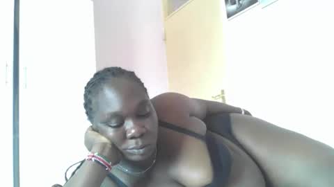 Snapshot of lemon_girl90 chatting on October 31, 2025, 10:16 am lemon_girl90 online show from October 31, 2025, 10:16 am