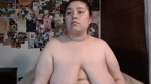 Snapshot of lena_turner_ chatting on April 21, 2026, 10:56 pm Lena online show from April 21, 2026, 10:56 pm