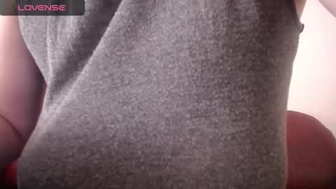 lenagolden online show from September 30, 2025, 9:03 am